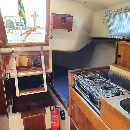 Hotel na wodzie Yacht Ellie